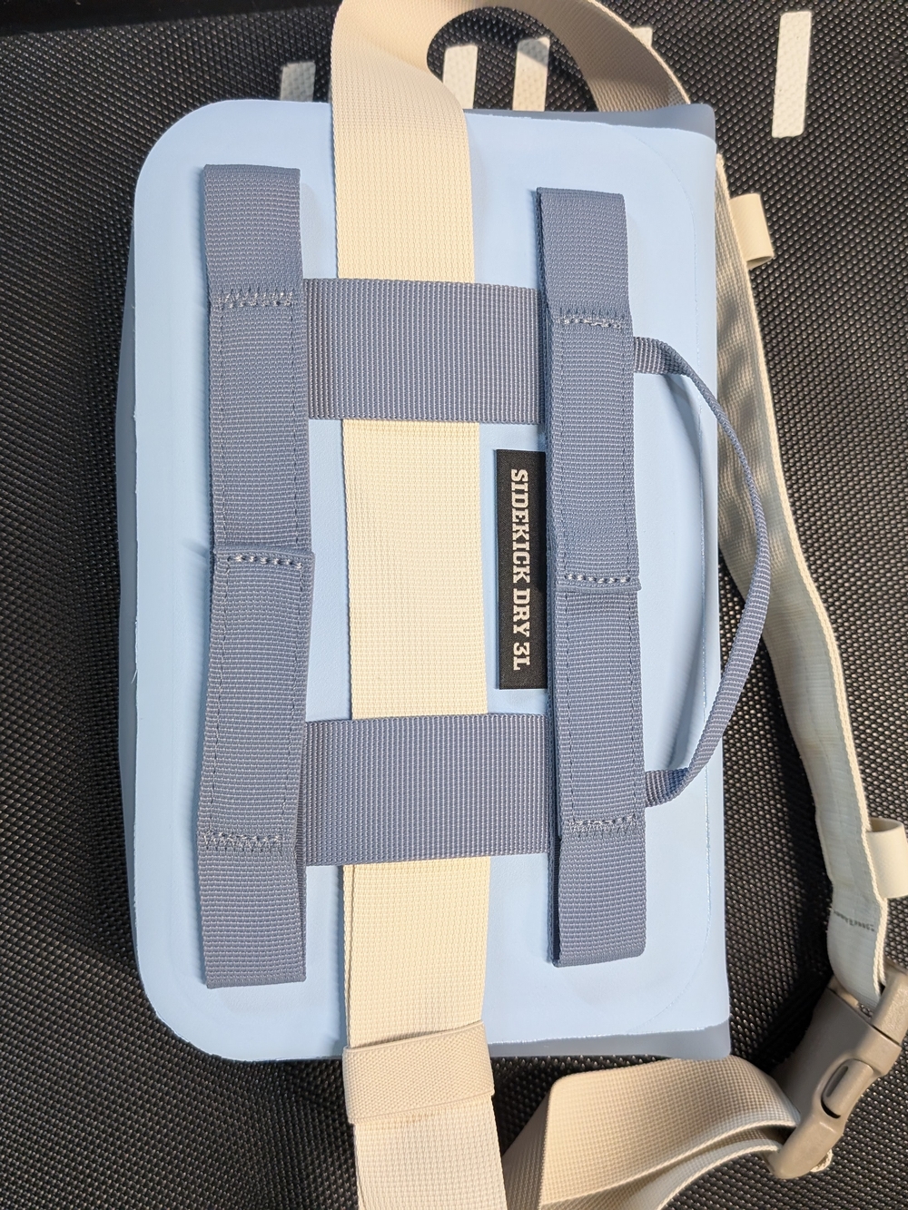 Yeti Light Blue Crossbody Belt Bag with Cream Strap - Picture 7 of 11